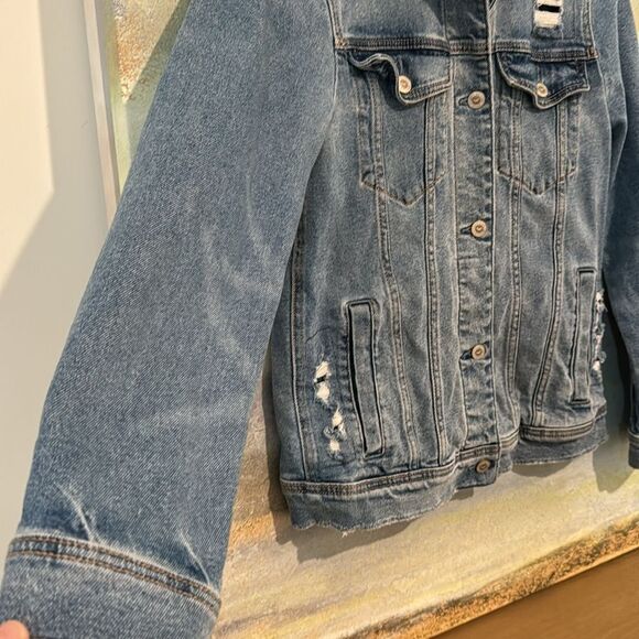 Hollister Jean jacket distressed EUC size Small - Picture 3 of 12